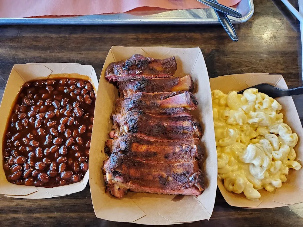 Baby Back Ribs Baked Beans and Mac&Cheese